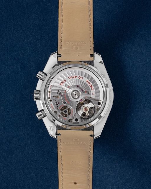 Omega Speedmaster Moonwatch 311.33.44.51.01.001 Image 2